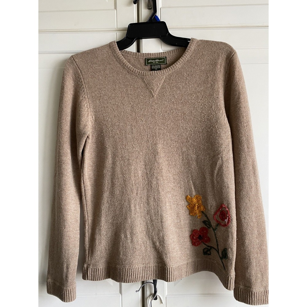 Eddie Bauer Women's Size XS Beige Pullover Lambswool Sweater Flower Accent